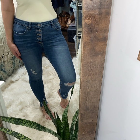 Kancan distressed jeans exposed button fly size 9/28 - Picture 3 of 10